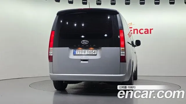 Hyundai Staria Staria Tourer 11 мест — Фото автомобиля 4