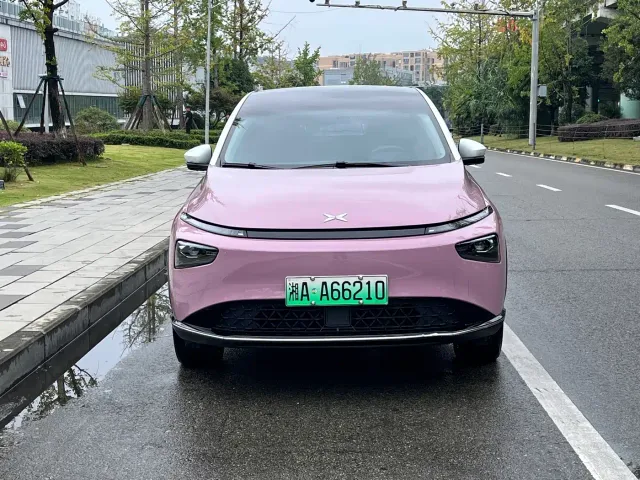 Xpeng G3 — Фото автомобиля 2