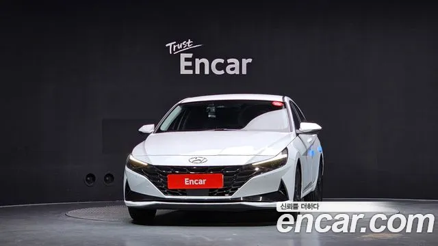 Hyundai Avante — Фото автомобиля 3