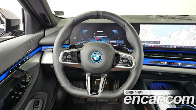 BMW 5-Series 5 серия (G60) — Фото автомобиля 12