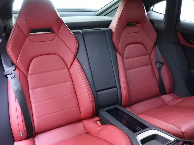 Porsche Panamera — Фото автомобиля 24