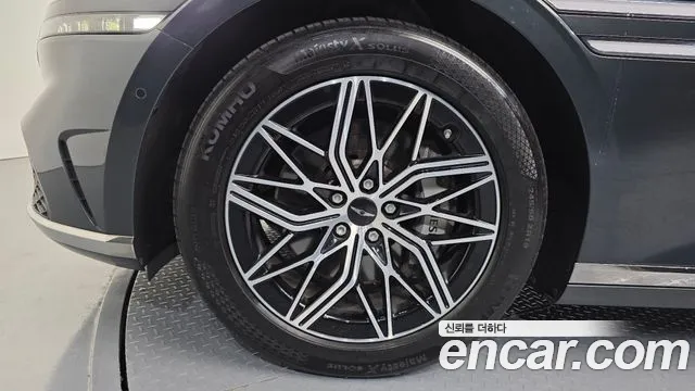 Genesis G90 RS4 — Фото автомобиля 5