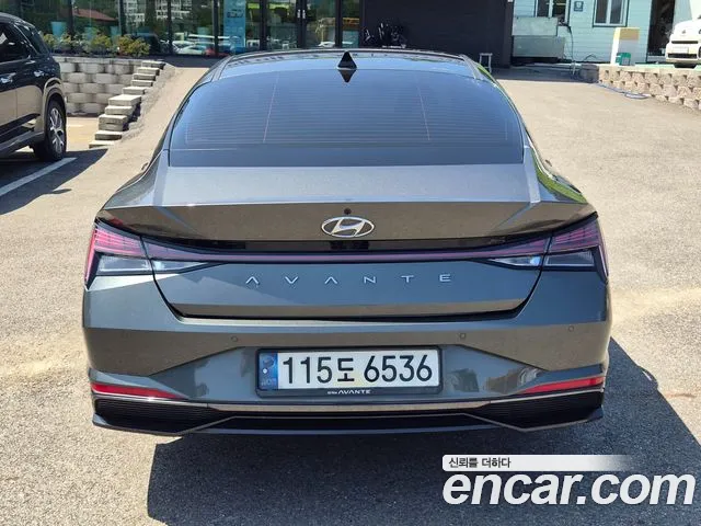 Hyundai Avante CN7 — Фото автомобиля 6