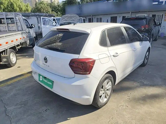 Volkswagen Polo — Фото автомобиля 6