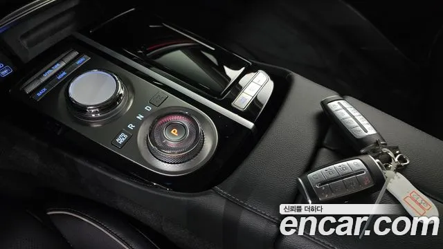 Genesis G80 Бензин 2.5 турбо AWD — Фото автомобиля 9
