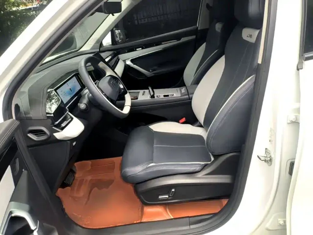 Geely Boyue L — Фото автомобиля 14