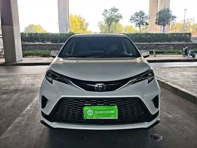 Toyota Granvia — Фото автомобиля 2
