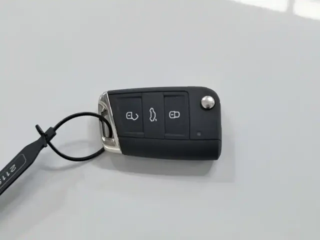 Volkswagen Tiguan L 2024 330TSI Automatic 2WD R-Line Premium Enjoyment Edition — Фото автомобиля 19