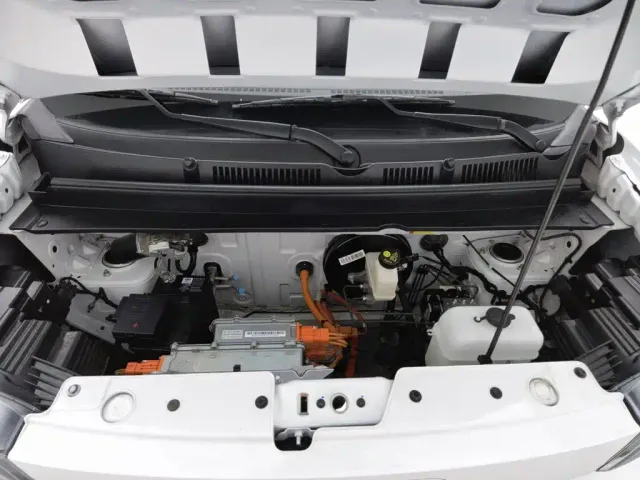 Wuling Zhiguang NEV — Фото автомобиля 6