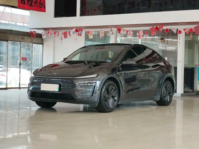 Фотография автомобиля — Tesla Model Y
