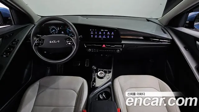 Kia Niro The All New Niro Signature — Фото автомобиля 7