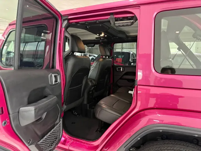 Jeep Wrangler — Фото автомобиля 7