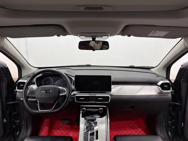 Geely Binyue — Фото автомобиля 5
