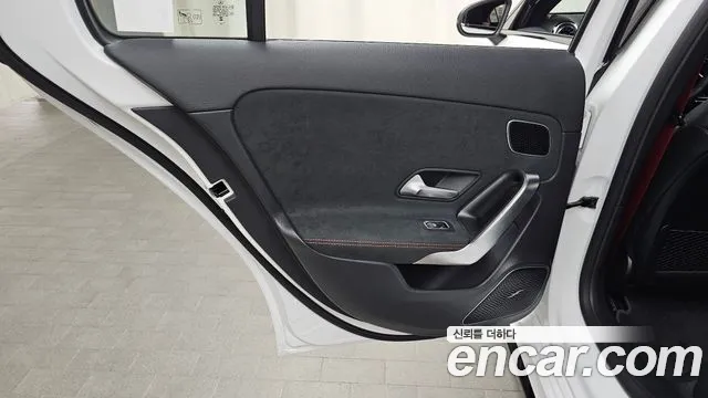 Mercedes-Benz A-Class W177 — Фото автомобиля 14
