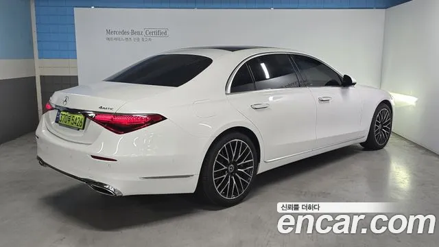 Mercedes-Benz S-Class — Фото автомобиля 2