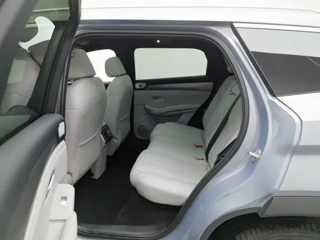 BYD Song Ultra — Фото автомобиля 15