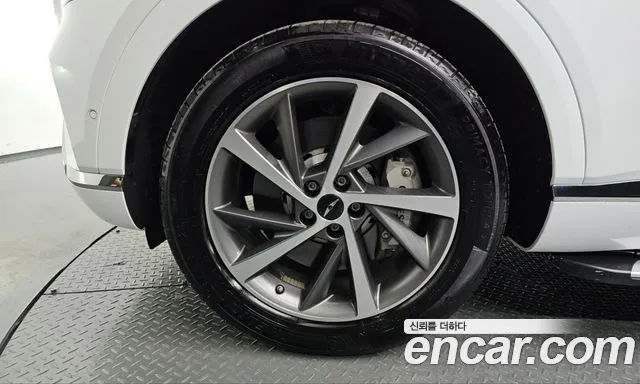 Genesis GV80 — Фото автомобиля 5