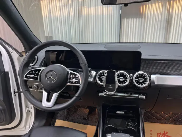 Mercedes-Benz GLB-Class — Фото автомобиля 14