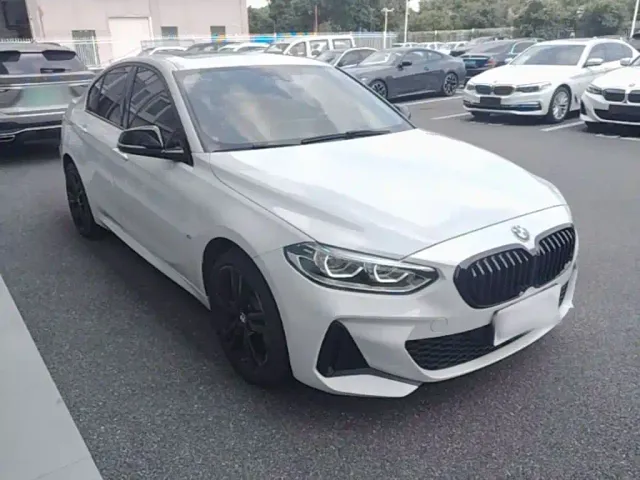 BMW 1 Series — Фото автомобиля 3