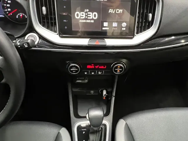 Kia KX1 — Фото автомобиля 15