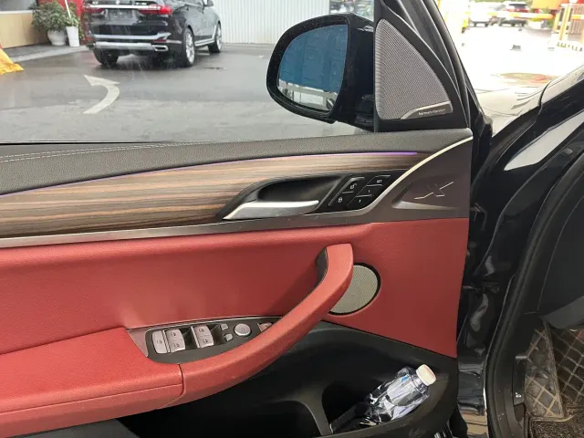 BMW X3 — Фото автомобиля 4
