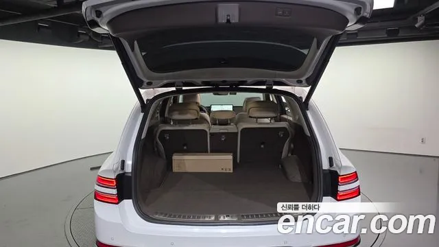 Genesis GV80 — Фото автомобиля 20