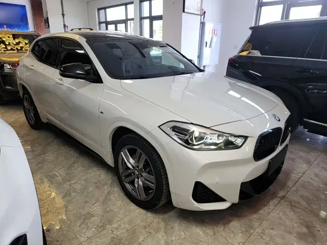 BMW X2 — Фото автомобиля 3
