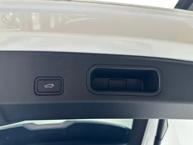 Geely Boyue L — Фото автомобиля 22