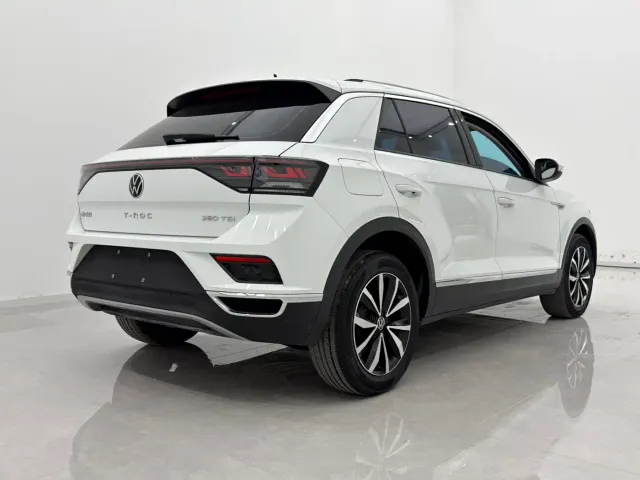 Volkswagen T-Roc — Фото автомобиля 6