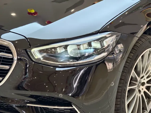 Mercedes-Benz S-Class — Фото автомобиля 26