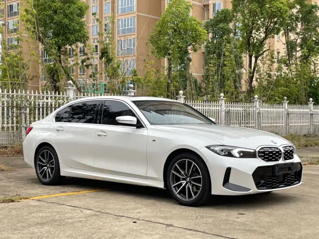 BMW 3 Series — Фото автомобиля 3