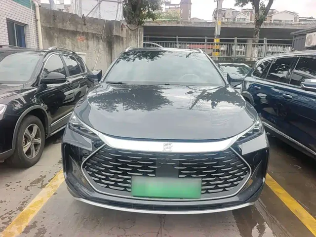BYD Tang — Фото автомобиля 2