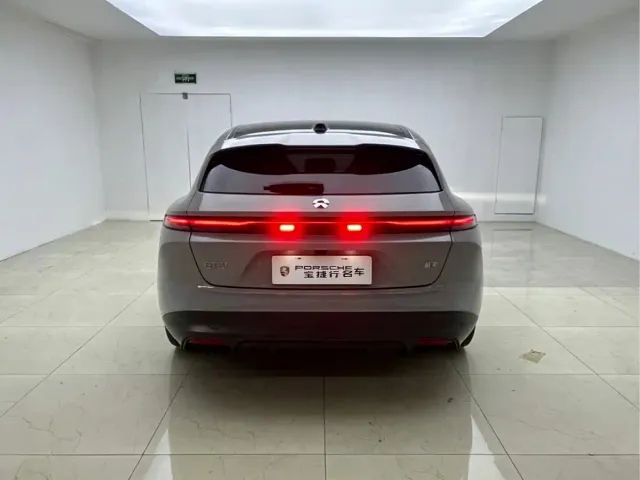 Nio ET5 Touring — Фото автомобиля 4
