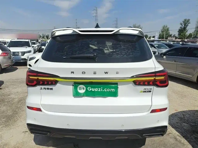 Roewe RX5 — Фото автомобиля 5