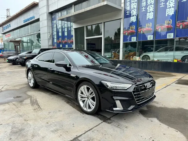 Audi A7L — Фото автомобиля 3