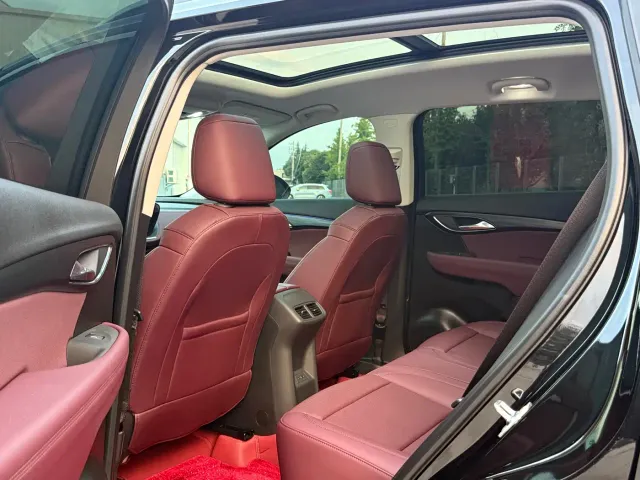 Buick Envision Plus — Фото автомобиля 13