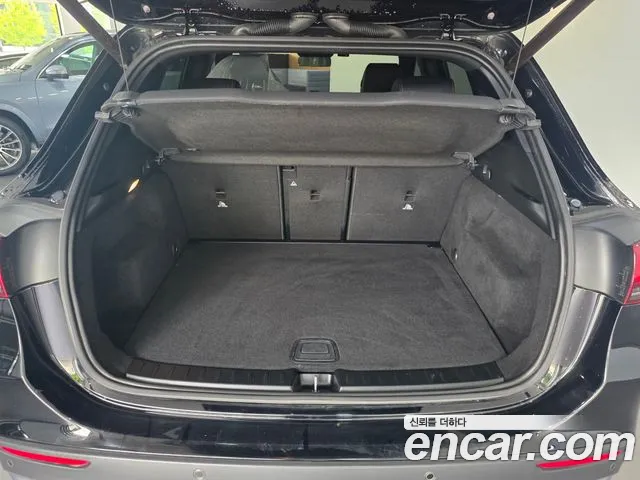 Mercedes-Benz GLA-Class — Фото автомобиля 11
