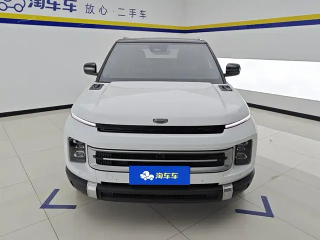 Geely ICON — Фото автомобиля 2