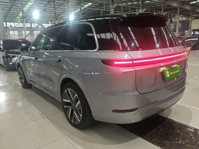 Li Auto L9 — Фото автомобиля 4