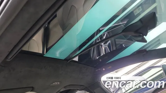Tesla Model X — Фото автомобиля 23