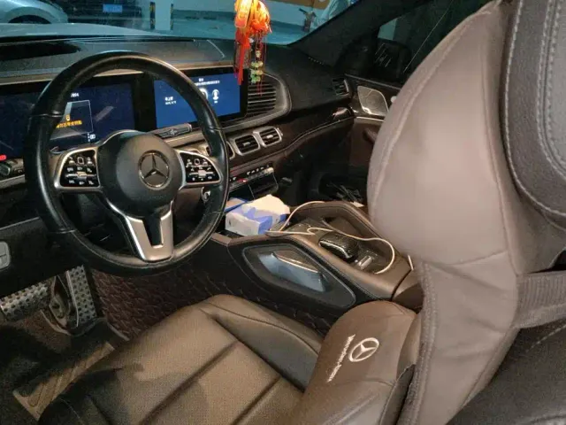 Mercedes-Benz GLS-Class — Фото автомобиля 12