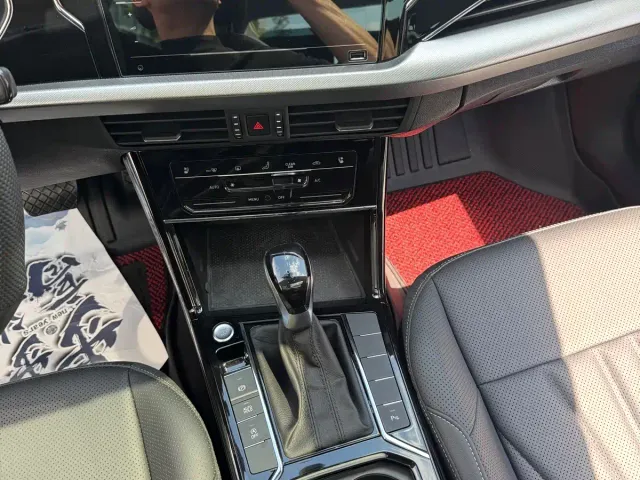 Volkswagen Passat — Фото автомобиля 11