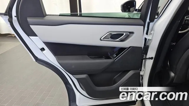 Land Rover Range Rover Velar — Фото автомобиля 14