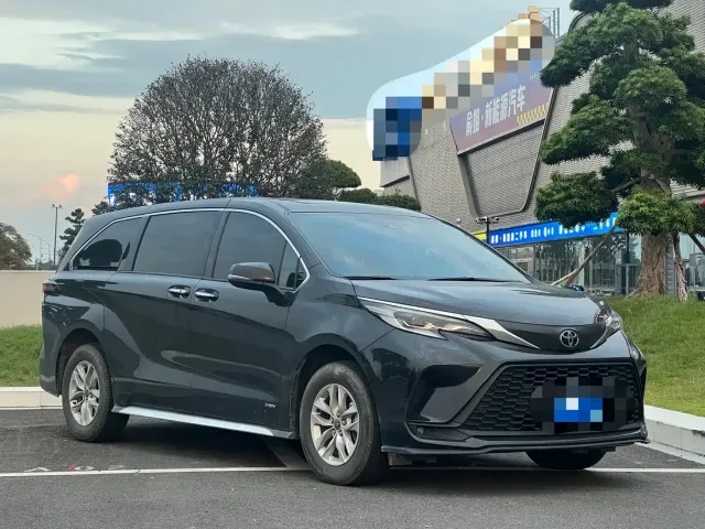 Toyota Granvia — Фото автомобиля 3