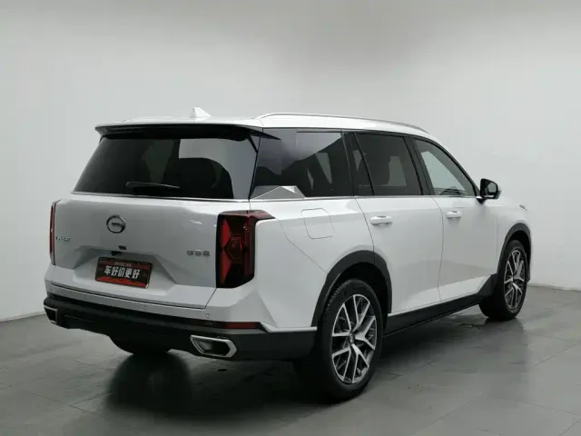 GAC Trumpchi GS8 — Фото автомобиля 2