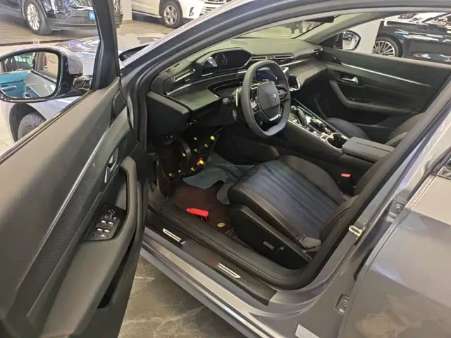 Peugeot 508 — Фото автомобиля 15