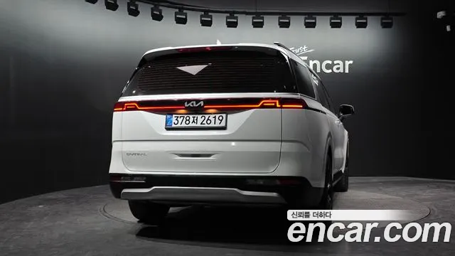 Kia Carnival 4th Gen — Фото автомобиля 4