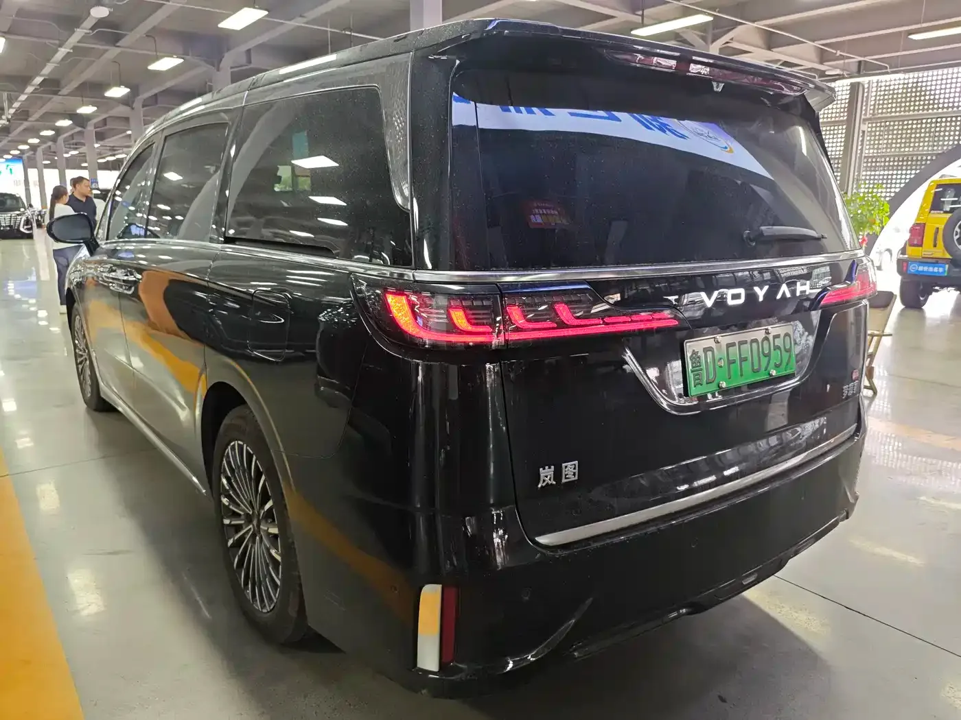 Voyah Auto Voyah Dreamer 2026 PHEV Qiankun Max — Фото автомобиля 10