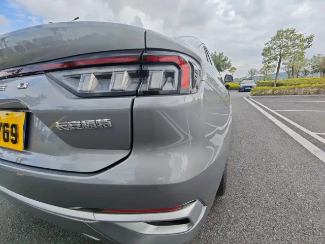 Ford Mondeo — Фото автомобиля 23