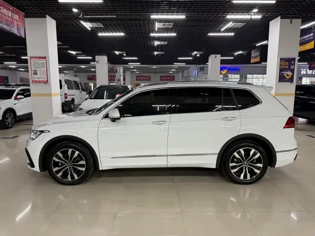 Volkswagen Tiguan L 2025 330TSI Automatic 2WD R-Line Dragon Glory Edition — Фото автомобиля 4